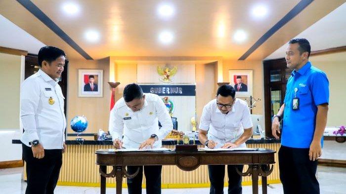 Penjabat (Pj) Gubernur Sumut Hassanudin menerima kunjungan Direktur Keuangan BPJS Ketenagakerjaan Pusat Asep Rahmat Suwandha, Kepala Kantor Wilayah BPJamsostek Kanwil Sumbagut Henky Rhosidien di Kantor Gubernur Sumut, Lantai 10, Jalan Pangeran Diponegoro Medan, Nomor 30 Medan, Rabu (20/3/2024).