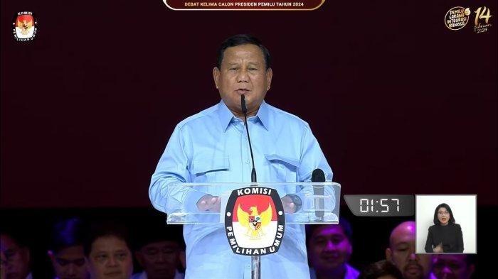 Prabowo Subianto menyampaikan visi misi dalam debat kelima Pilpres 2024 untuk calon presiden (capres), Minggu (4/2/2024). Prabowo menyebut Indonesia kekurangan 140 ribu dokter dalam debat kelima capres 2024. (YouTube KPU RI)