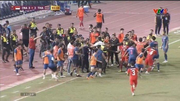Momen kericuhan laga antara Timnas U-22 Indonesia vs Thailand di final SEA Games 2023