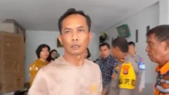 Screenshot video saat Iptu Supriadi berdebat dengan penyidik Subdit IV Renakta Ditrreskrimum Polda Sumut saat mau menyita barang bukti handphone dari personel Polres Sergai bernama Iptu Supriadi, Jumat (15/3/2024) lalu.