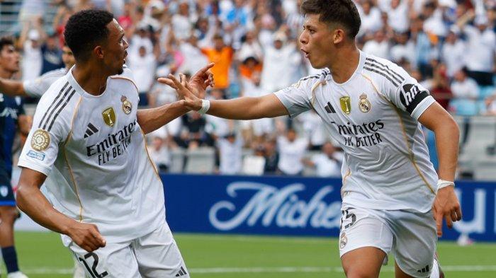 SELEBRASI - Pemain Real Madrid, Arda Guler (kanan) dan Trent selebrasi usai cetak gol ke gawang Pachunca di penyisihan grup Piala Dunia Klub 2025, Senin (23/6/2025) dini hari WIB.