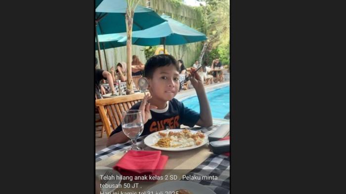 PENCULIKAN ANAK: Selembar surat permintaan tebusan sebesar Rp 50 Juta kepada keluarga siswa SD di Medan Marelan yang diduga diculik, Kamis (31/7/2025). Pihak kepolisian masih menyelidiki kasus ini, diantaranya mencari korban dan mengungkap motif dibaliknya.
