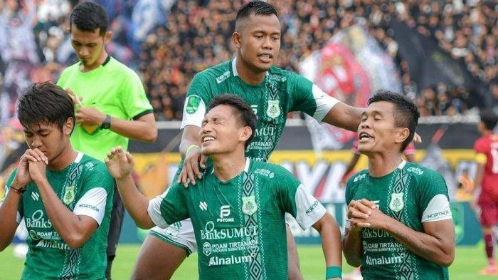 Skuat Ayam Kinantan PSMS saat bermain imbang 2 sama kontra Sriwijaya FC di stadion Jakabaring, Minggu (17/12/2023) kemarin. /HO