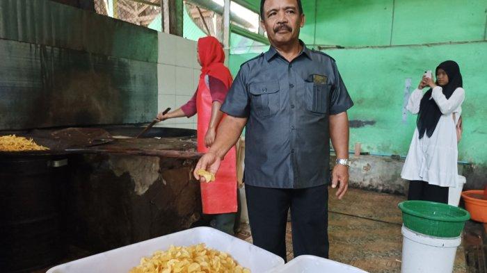 Sosok Muhdi pengusaha Keripik Singkong yang tembus pasar Internasional