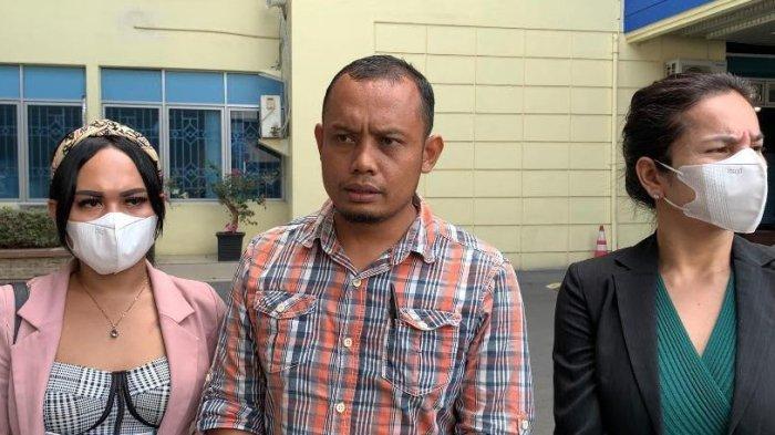 Wadir LBH Medan, Muhammad Alinafiah Matondang didampingi kedua korban saat datangi kantor LPSK, Selasa (27/6/2023).