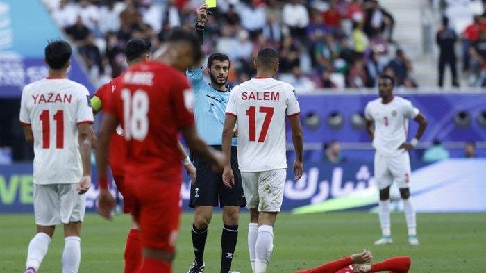 Wasit asal Uni Emirat Arab (UEA), Omar Mohamed Ahmed Hassan Al-Ali, akan pimpin laga China vs Timnas Indonesia.
