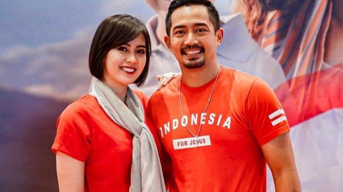 Yama Carlos dan Arfita Dwi Putri