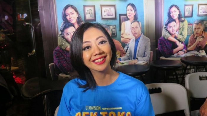 Asri Welas saat ditemui usai press sceening film Cek Toko Sebelah di Epicentrum XXI, Kuningan, Jakarta Selatan, Selasa (21/12/2016). (TRIBUNNEWS.COM/APFIA TIOCONY BILLY)