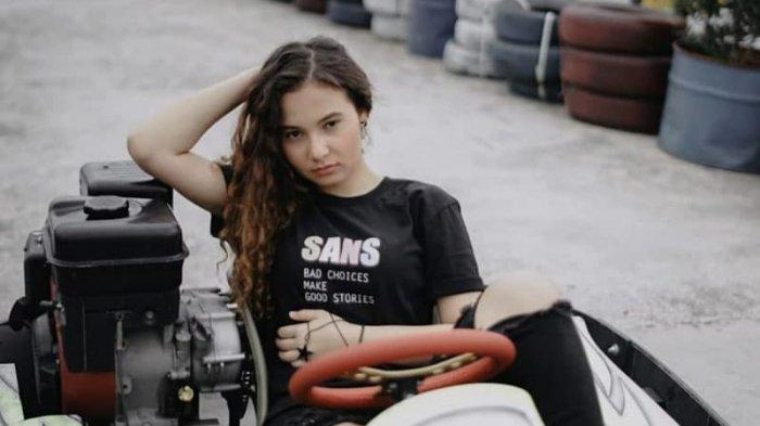 Potret Larasati Nugroho, artis FTV yang alami kecelakaan