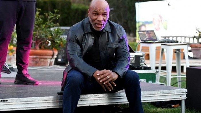 Mantan petinju profesional Juara dunia Kelas berat Mike Tyson