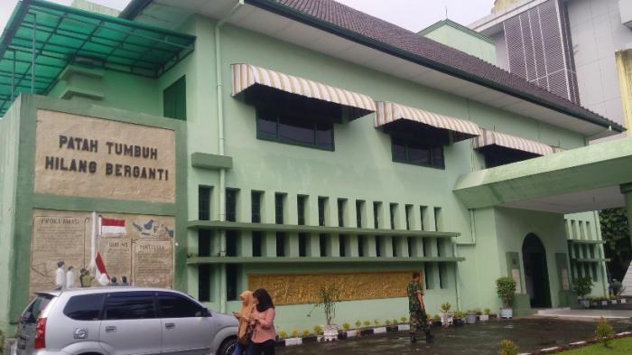 Bagian muka Museum Perjuangan.