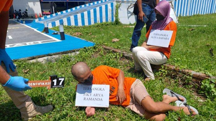 proses pembunuhan bayi hasil hubungan gelap mereka, Jumat (7/6/2024).
