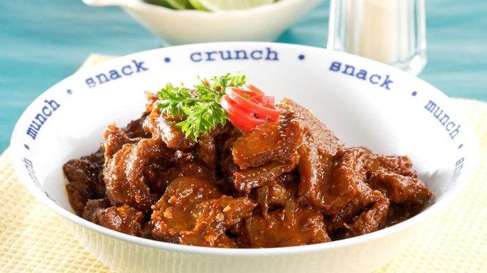 Sajian babat dengan varian kecap pedas