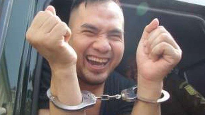 Saipul Jamil Tertawa Diborgol Kasus Predator
