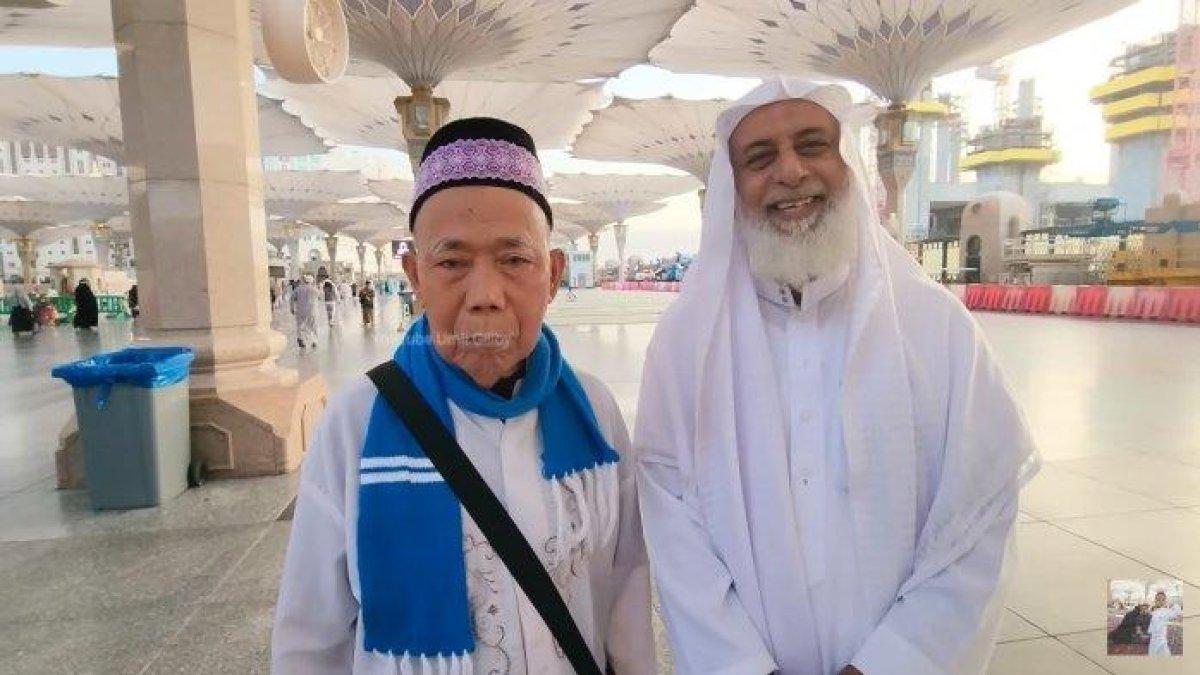 Viral, Kisah WNI Hendak Bantu Kakek yang Tersesat di Masjid Nabawi