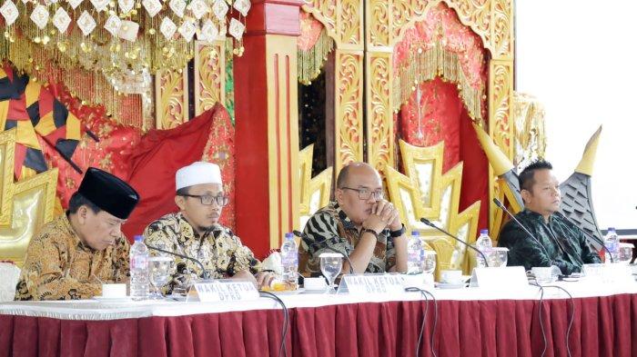 DPRD Provinsi Sumatera Barat (Sumbar) berkomitmen untuk meningkatkan pengawasan terhadap pemanfaatan aset daerah. Komitmen itu dibuktikan dengan diadakannya Bimbingan Teknis (Bimtek) peningkatan kapasitas dewan dengan tema