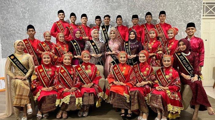 Politeknik Negeri Padang menggelar acara Grand Final Pemilihan Uda Uni Duta Kampus 2024 di Gedung PKM, Jumat (4/10/2024). Tampak para peserta ajang lomba sesat grand final yang jadi perhelatan tahunan di kampus tersebut.