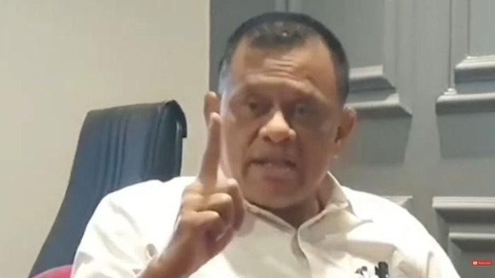 KEMARAHAN GATOT NURMANTYO - Jenderal (Purn) TNI Gatot Nurmantyo saat menjadi tamu di kanal YouTube milik Hersubeno Arief, Rabu (30/4/2025). Gatot Nurmantyo meluapkan amarah pada Hercules, Ketua Gerakan Umum Rakyat Indonesia Baru (Grib) Jaya.