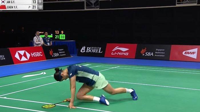 AN SE-YOUNG UNGKAP KEKALAHAN - Tunggal putri nomor satu dunia, An Se-young ungkap penyebab kekalahan di Singapore Open 2025. Satu-satunya wakil juara bertahan tersisa di Singapore Open 2025 adalah pemain ganda putri Jia Yi Fan, tahun lalu juara bersama Chen Qing Chen, yang sekarang menggandeng duet baru bersama Zhang Shu Xian.