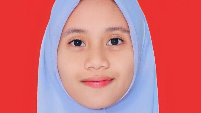 Regina Putri, Mahasiswa Jurusan: Bahasa Inggris/Prodi D4 Bahasa Inggris untuk Komunikasi Bisnis dan Profesional, Perguruan Tinggi Politeknik Negeri Padang