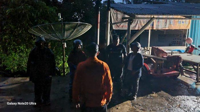 Sebanyak tiga orang dilaporkan tersesat di hutan Bukik Lampu, Kecamatan Bungus Teluk Kabung, Kota Padang, Provinsi Sumatera Barat (Sumbar), Senin (6/1/2025) malam.