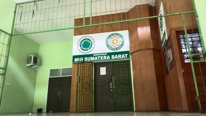 Suasana kantor MUI Sumbar di lantai dua Masjid Agung Nurul Iman, Kota Padang, Selasa (7/11/2023)