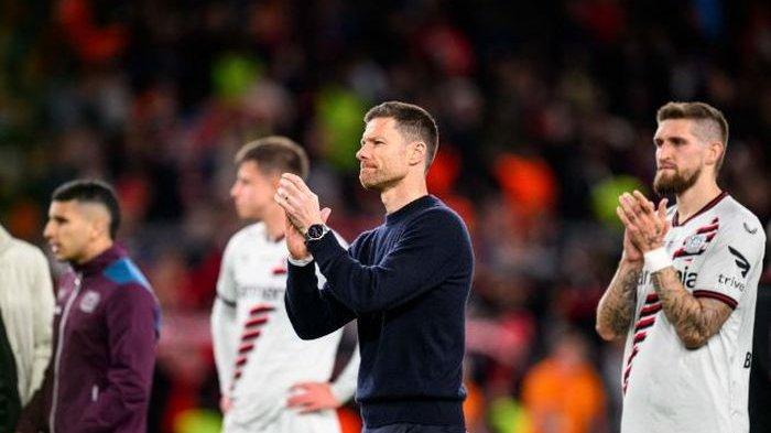 PELATIH BARU MADRID - Kursi pelatih Real Madrid yang hampir pasti ditinggalkan oleh Carlo Ancelotti, akan dikemasi oleh Xabi Alonso. Hal itu menyusul hadirnya Xabi Alonso sebagai pelatih baru Los Blancos, julukan Real Madrid musim mendatang.