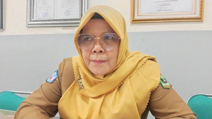 Waka Humas SMA Negeri 1 Padang Eka Sovia, Senin (21/10/2024).