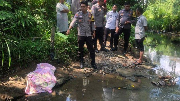 PENEMUAN JASAD BAYI -Warga Nagari Padang Sibusuk, Kecamatan Kupitan digegerkan dengan temuan mayat bayi di tepi sungai pada Rabu (7/5/2025). Penemuan mayat bayi ini tepatnya di Jorong Guguk Tinggi, Nagari Padang Sibusuk, Kecamatan Kupitan, Kabupaten Sijunjung.