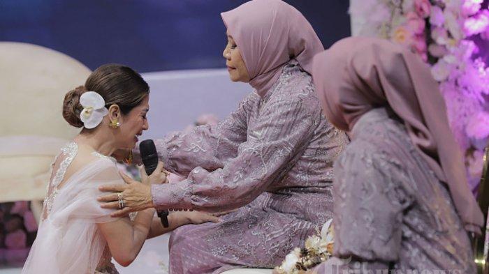 Absen di Acara Lamaran, Keberadaan Rully Terungkap, Dewi Perssik Nangis