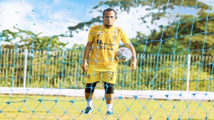 Kapten tim Sriwijaya FC musim kompetisi Liga 2 2022, Amirul Mukminin.
