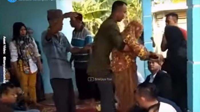 Durhaka! Putra Angkat Usir Ibu Sambung yang Merawatnya Sejak Kecil, tak Senang Nikah 4 Kali.