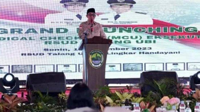 Bupati PALI, Heri Amalindo, me-launching program MCU RSUD Talang Ubi pada Senin (11/12/2023).