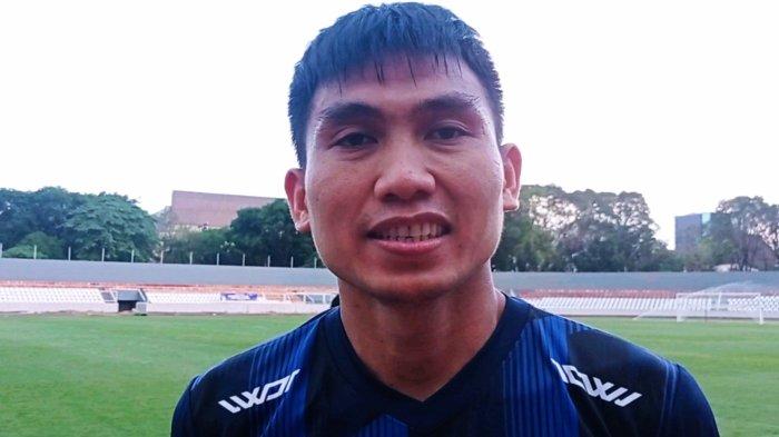 Centre back anyar Sriwijaya FC, Herwin Tri Saputra.