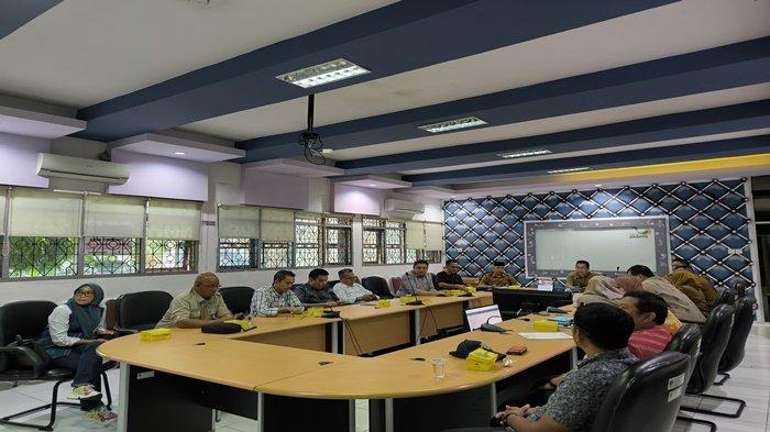 Dewan Perwakilan Rakyat Daerah (DPRD) Provinsi Kepulauan Riau berkunjung ke Dinas Pariwisata Provinsi Sumatera Barat, Senin (8/7/2024).