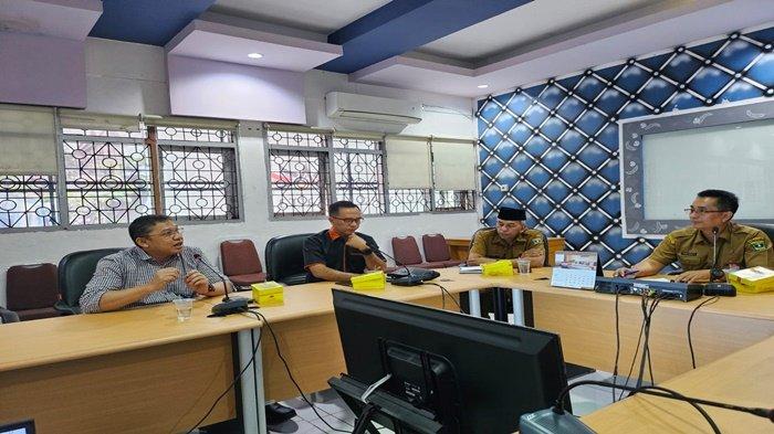 Dewan Perwakilan Rakyat Daerah (DPRD) Provinsi Kepulauan Riau berkunjung ke Dinas Pariwisata Provinsi Sumatera Barat, Senin (8/7/2024).