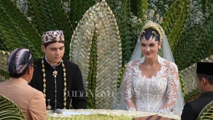LUNA MAYA MENIKAH - Pernikahan Luna Maya dan Maxime Bouttier. Dinikahi Maxime Bouttier, Aura Kecantikan Luna Maya Kenakan Kebaya Pengantin Bikin Netizen Pangling