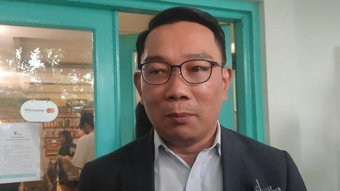 SKANDAL RIDWAN KAMIL - Mantan Gubernur Jawa Barat Ridwan Kamil ditemui di kawasan Tebet, Jakarta Selatan, Rabu (24/7/2024). Lisa Mariana sebut Ridwan Kamil tak hanya dekat dengannya, tapi juga wanita lain