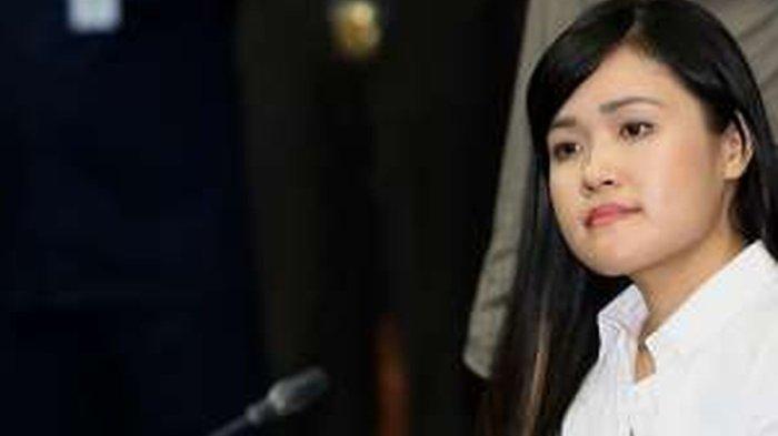 Terdakwa Jessica Kumala Wongso mengikuti sidang saksi kasus pembunuhan Wayan Mirna Salihin di Pengadilan Negeri Jakarta Pusat, Selasa (12/7/2016).