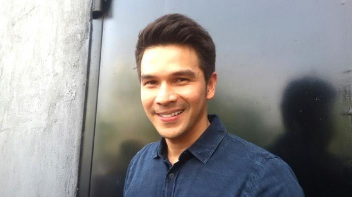JONATHAN FRIZZY DIPERIKSA - Sosok artis Jonathan Frizzy. Jonathan Frizzy diperiksa kasus penyelundupan vape isi obat
