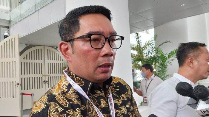 RIDWAN KAMIL LAPORKAN - Ridwan Kamil usai menghadiri Rakornas Penanganan Covid-19 dan Pemulihan Ekonomi Nasional di Jakarta, Kamis (26/1/2023). Ngotot alasan demi anak, Lisa Mariana tak takut dilaporkan Ridwan Kamil ke polisi