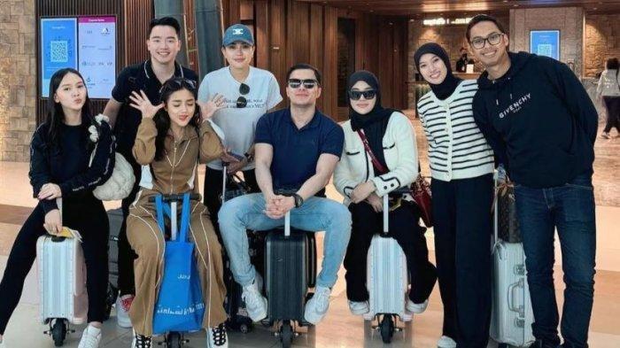 Nikita Mirzani dan Fuji liburan bareng ke Eropa.
