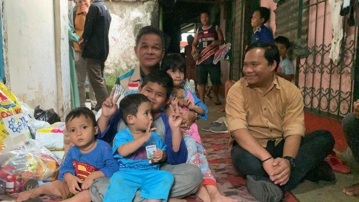 PLN UID S2JB bergerak melaksanakan Aksi Peduli Kasih memberi bantuan untuk Muhammad Rizky Aditya