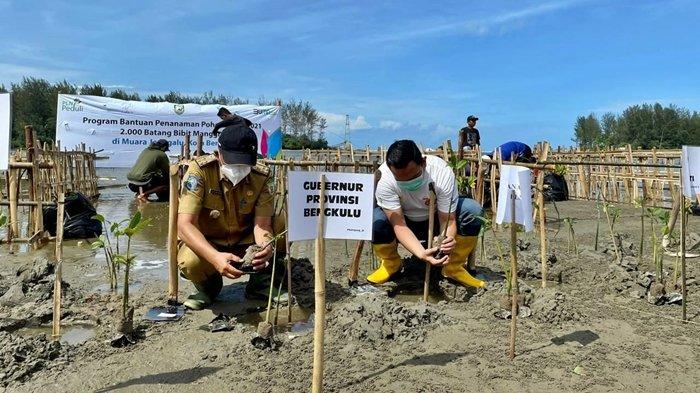 PT PLN (Persero) Unit Induk Distribusi Sumatera Selatan, Jambi, dan Bengkulu (UID S2JB) menggelar kegiatan Bedah Rencana Program TJSL.