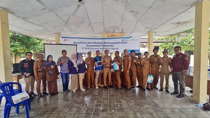 PLN ULP Kayu Agung menggelar sosialisasi keselamatan ketenagalistrikan serta pengenalan layanan kelistrikan di Kecamatan Cempaka, Kabupaten OKU Timur, Selasa (10/10/2023).