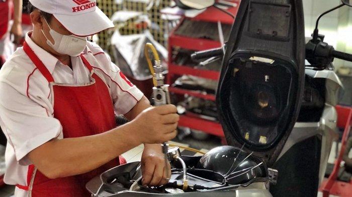 Para pengguna sepeda motor Honda dapat melakukan servis rutin dan berkala di bengkel resmi AHASS, karena sudah terjamin mutu kualitas servisnya.