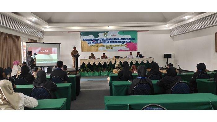Sebanyak 22 pemuda dari Kabupaten Muara Enim mengikuti Pelatihan Kewirausahaan Pemuda Berbasis Digital di hotel Griya Sintesa Muara Enim, Senin (3/7/2023).