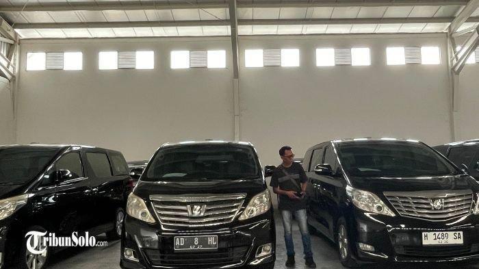 DAFTAR ASET SRITEX - Penampakan Aset PT Sri Rejeki Isman Tbk (Sritex) yang akan dilelang atau dijual oleh pihak Kurator, Jumat (23/5/2025). Tim kurator yang menangani proses kepailitan perusahaan masih terus melakukan perawatan dan pemeliharaan aset, termasuk mesin-mesin pabrik.