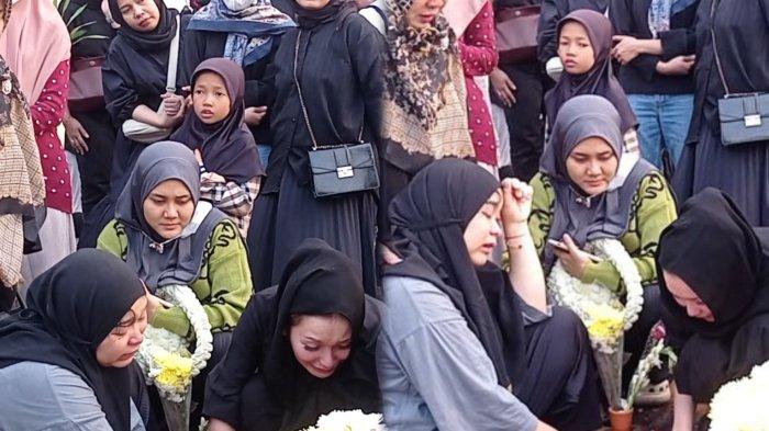Penyesalan Adik Ayu Ting Ting Anak Keduanya Meninggal Usia Sebulan, Syifa: Nyesel, Maafin Mama Dek