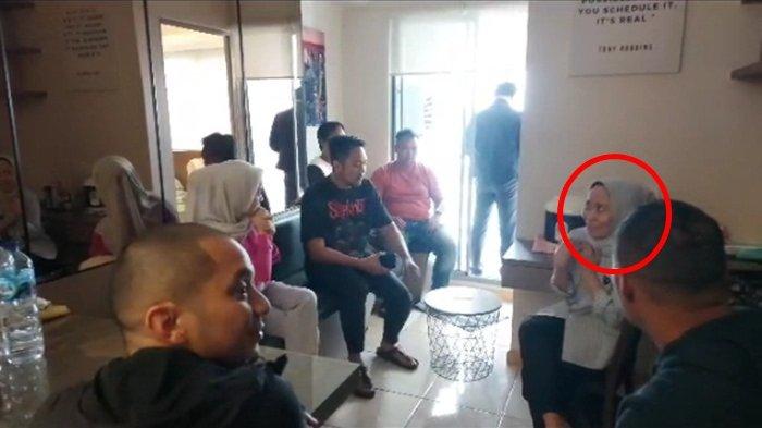 Percakapan Si Kembar Rihana-Rihani saat dibekuk polisi kasus penipuan Pre Order iPhone.